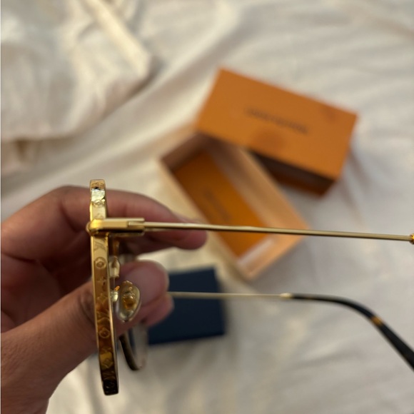 Brand new Louis Vuitton Sun Glasses